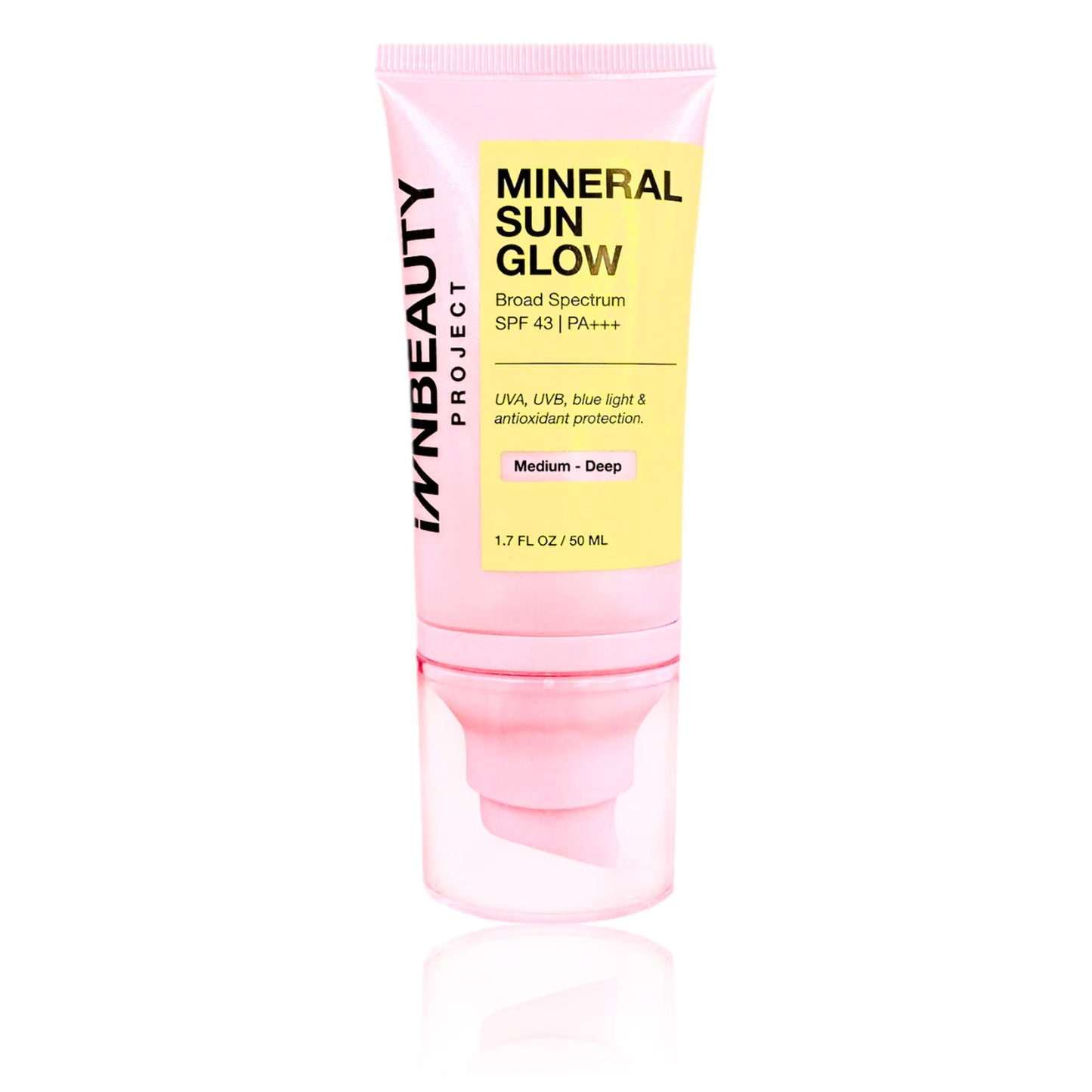 iNNBEAUTY PROJECT Mineral Sun Glow Broad Spectrum SPF 43 PA +++ with Peptides and Vitamin C